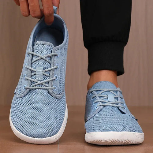 Tenis ortopédicos Nordian de horma ancha en azul claro
