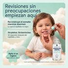 Aplicando el sérum Nordian a un niño